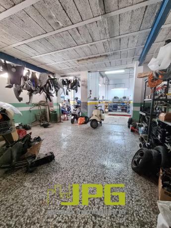 Local en mosen pedro mena