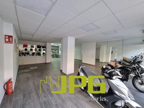 Local en mosen pedro mena