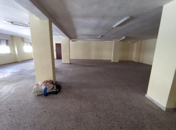 Local en avenida 6 de Diciembre