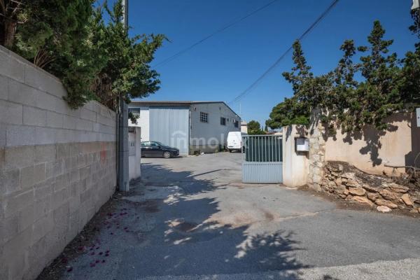 Nave en calle l'Avutarda