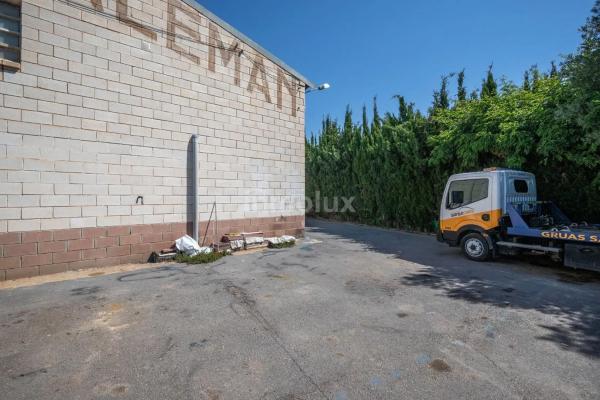 Nave en calle l'Avutarda