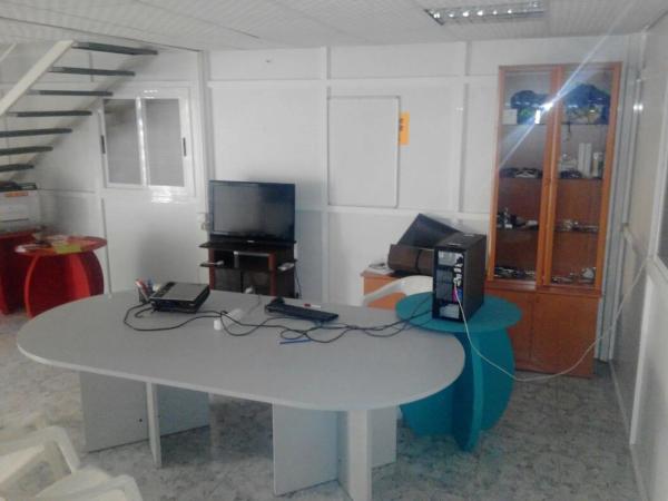 Nave en calle Azorín