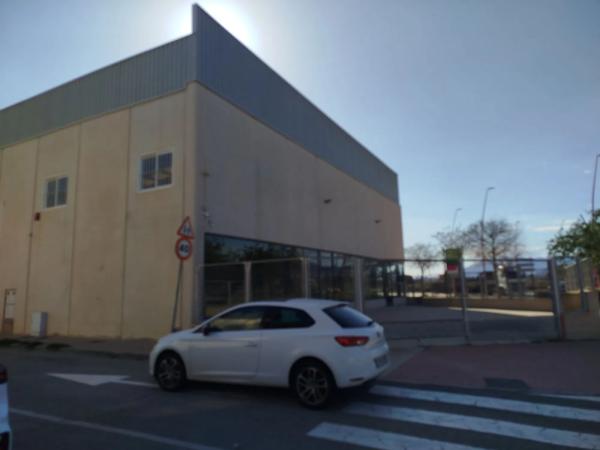 Nave en carretera Agost, 99