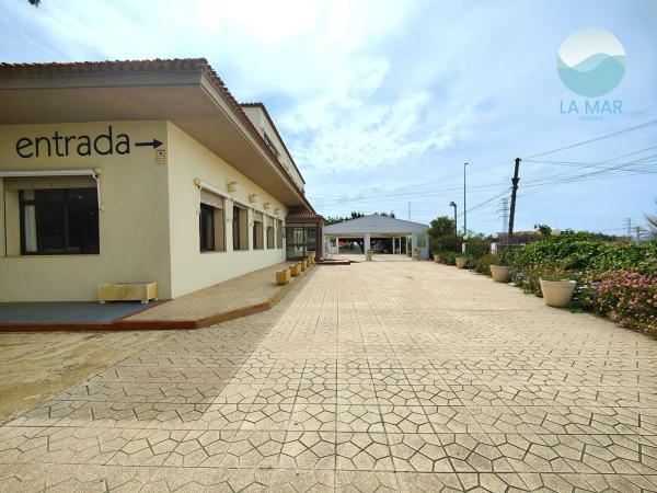 Local en avenida Ancha de Castelar