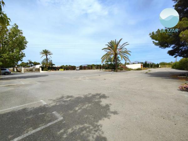 Local en avenida Ancha de Castelar