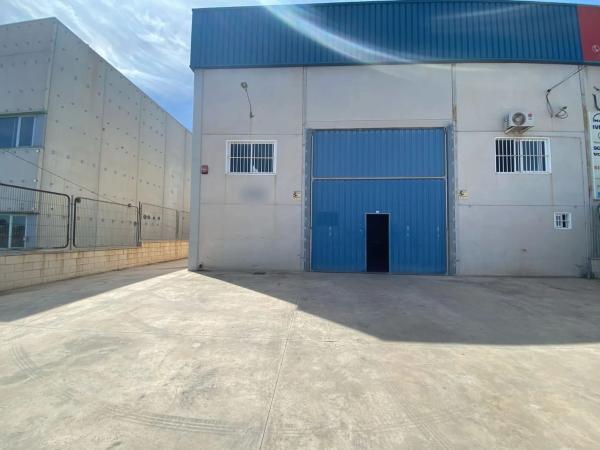 Nave en avenida de ĽIndústria, 1 b