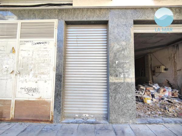 Local en calle Lillo Juan