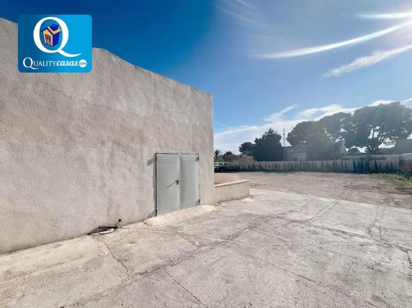 Nave en Haygon - Universidad