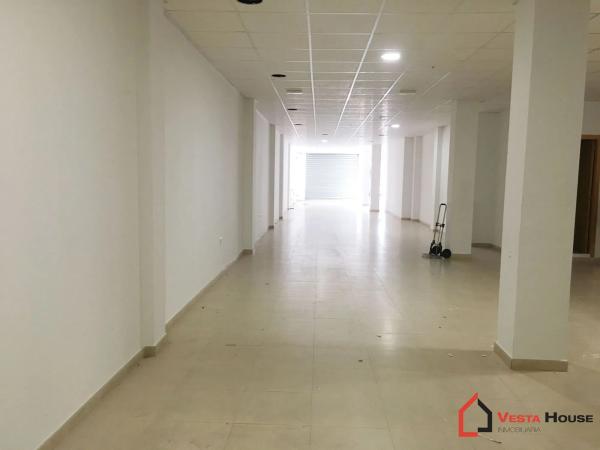 Local en calle la huerta s/n