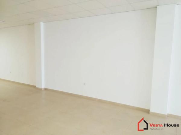 Local en calle la huerta s/n