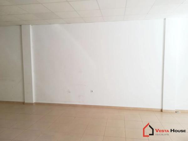 Local en calle la huerta s/n