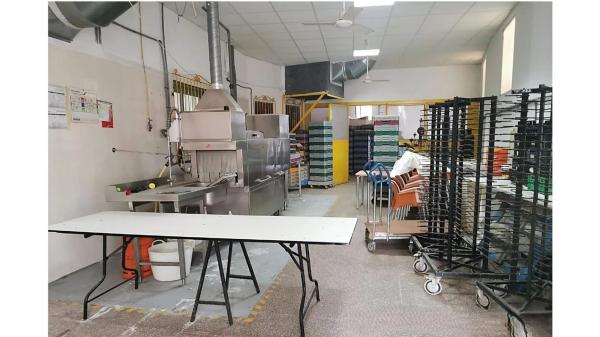 Local en carretera de Castalla