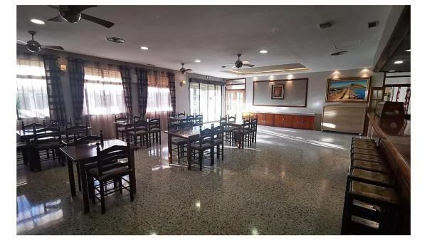 Local en carretera de Castalla