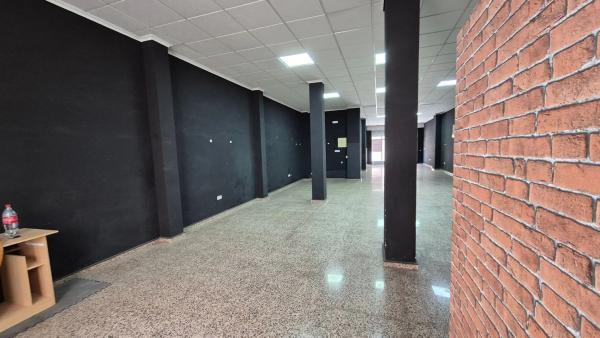 Local en calle Santiago, 57