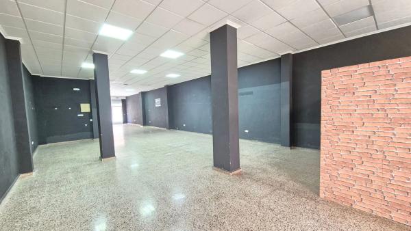 Local en calle Santiago, 57