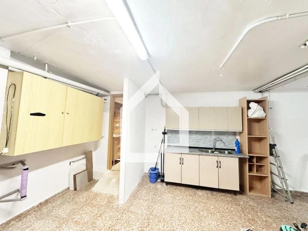 Local en calle Cura Francisco Maestre