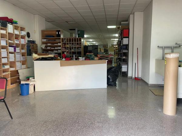 Local en calle Dénia, 5