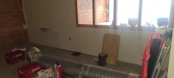 Local en calle la Huerta, 19