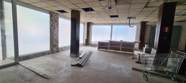 Local en calle la Huerta, 19