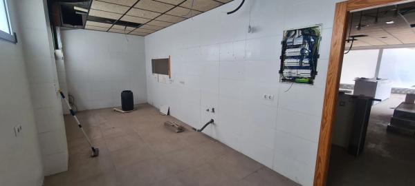 Local en calle la Huerta, 19