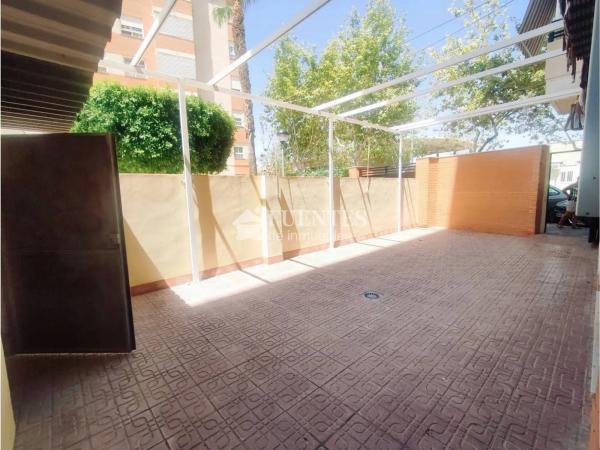 Local en calle Alcalde Mariano Beviá