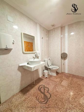 Local en calle de Laborinquen