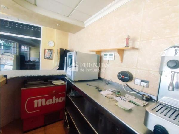 Local en calle Alcalde Mariano Beviá