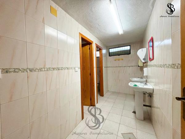 Local en calle de Laborinquen