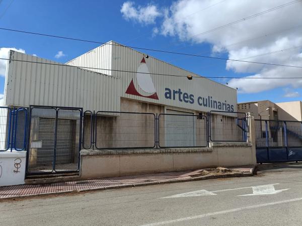 Nave en calle Rosalía de Castro