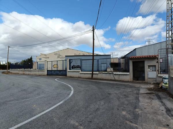 Nave en calle Rosalía de Castro