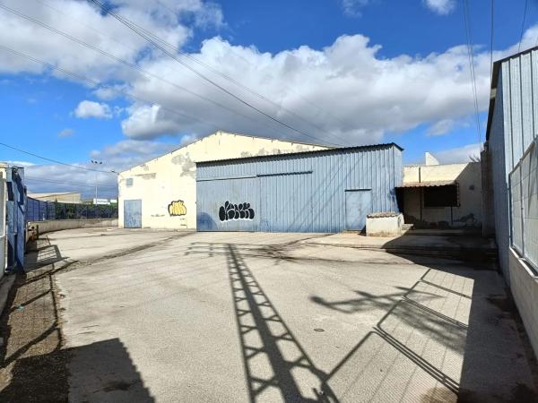 Nave en calle Rosalía de Castro