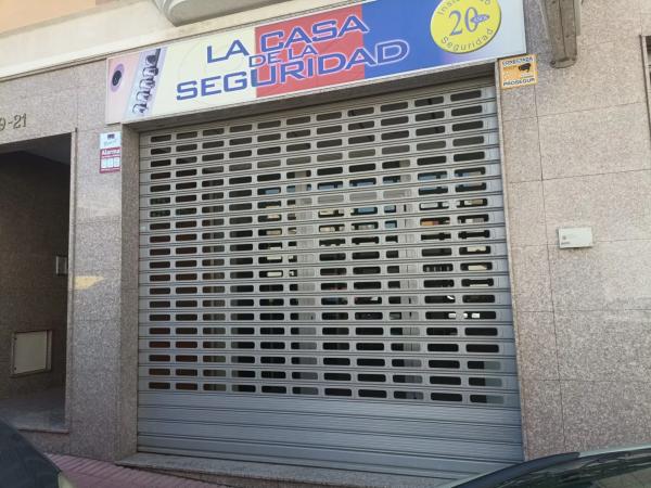 Local en rentabilidad en calle San Carlos, 23