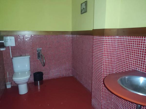 Local en calle Dénia, 29