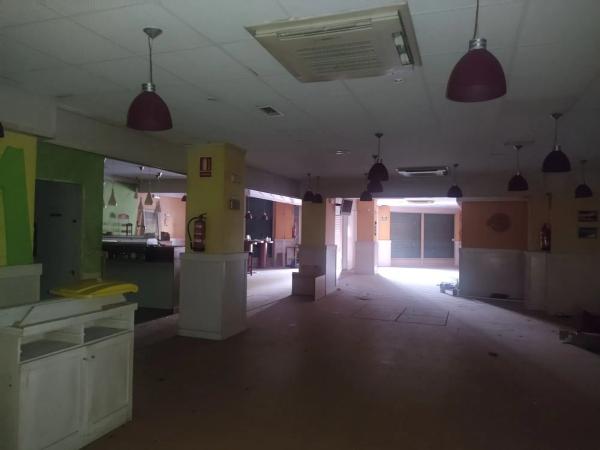 Local en calle Dénia, 29