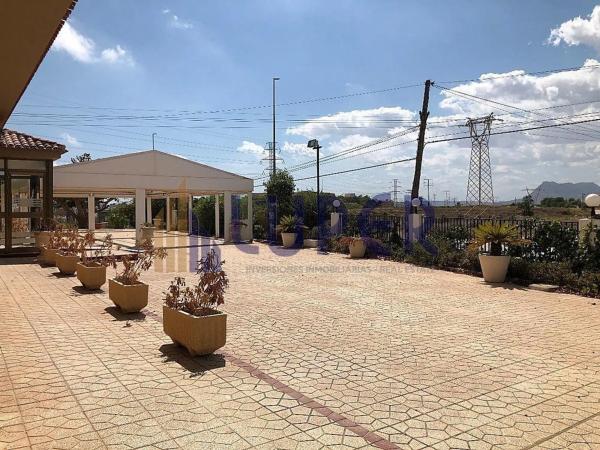 Local en Villamontes-Boqueres