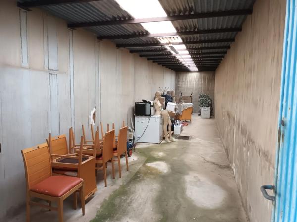 Nave en carretera de Agost, 97