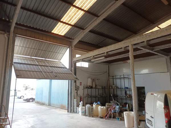 Nave en carretera de Agost, 97