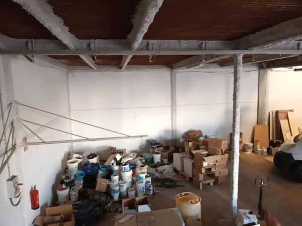 Nave en carretera de Agost, 97