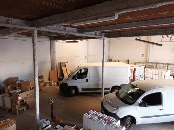 Nave en carretera de Agost, 97