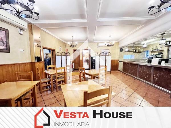 Nave en calle Pío Baroja