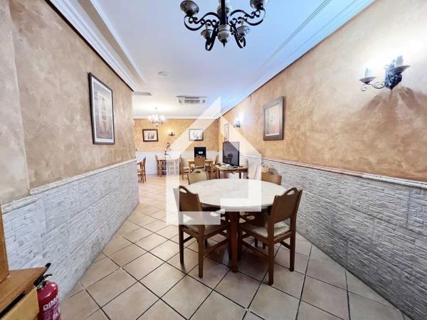 Nave en calle Pío Baroja