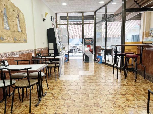 Local en avenida blasco ibañez s/n