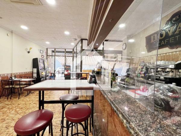 Local en avenida blasco ibañez s/n