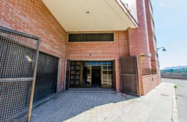 Local en calle Rafael Laliga Pérez