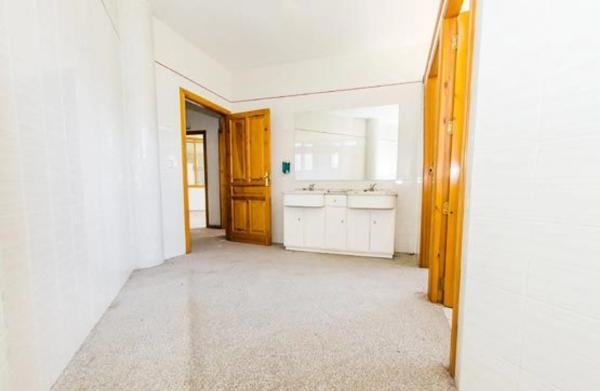 Local en calle Rafael Laliga Pérez