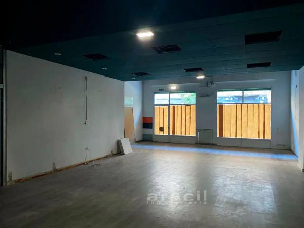 Local en calle Na Saurina d'Entença