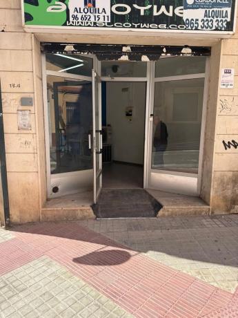 Local en calle Isabel la Católica, 41