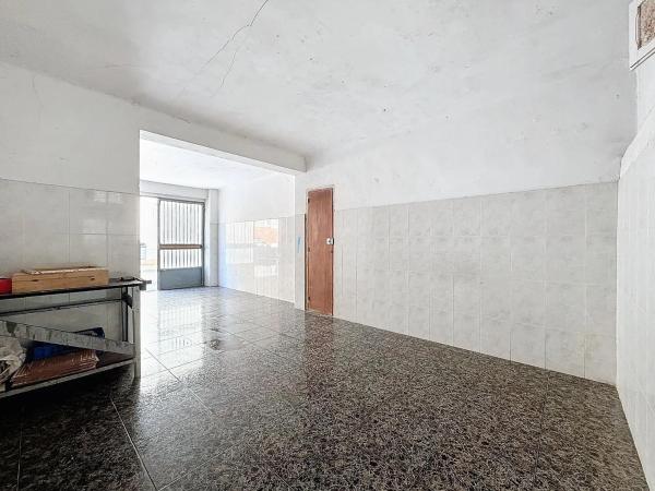 Local en calle Sant Josep