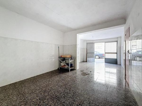 Local en calle Sant Josep