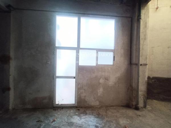 Local en calle Anselm Aracil